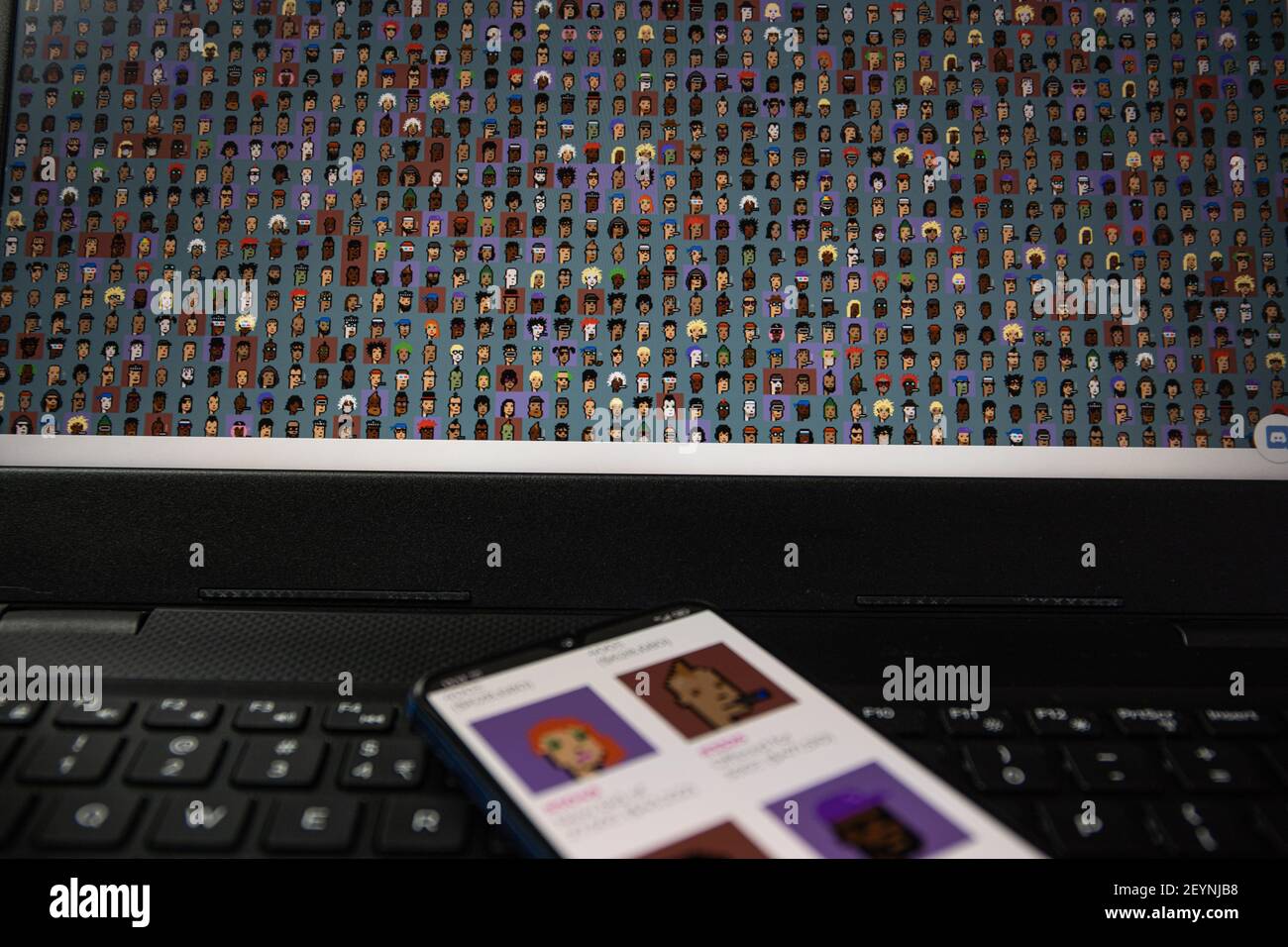 Les jetons non fongibles (NFT) sont des jetons uniques ou des actifs numériques qui générer de la valeur en raison de leur unicité Banque D'Images