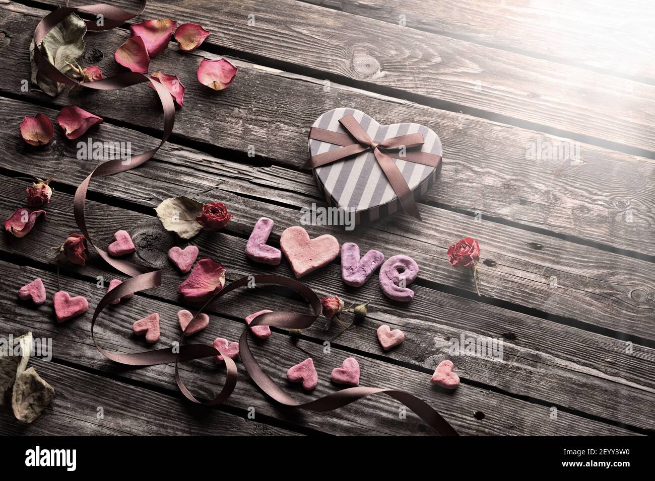 Boîte cadeau de la Saint-Valentin « Word Love with Valentines Day » Banque D'Images