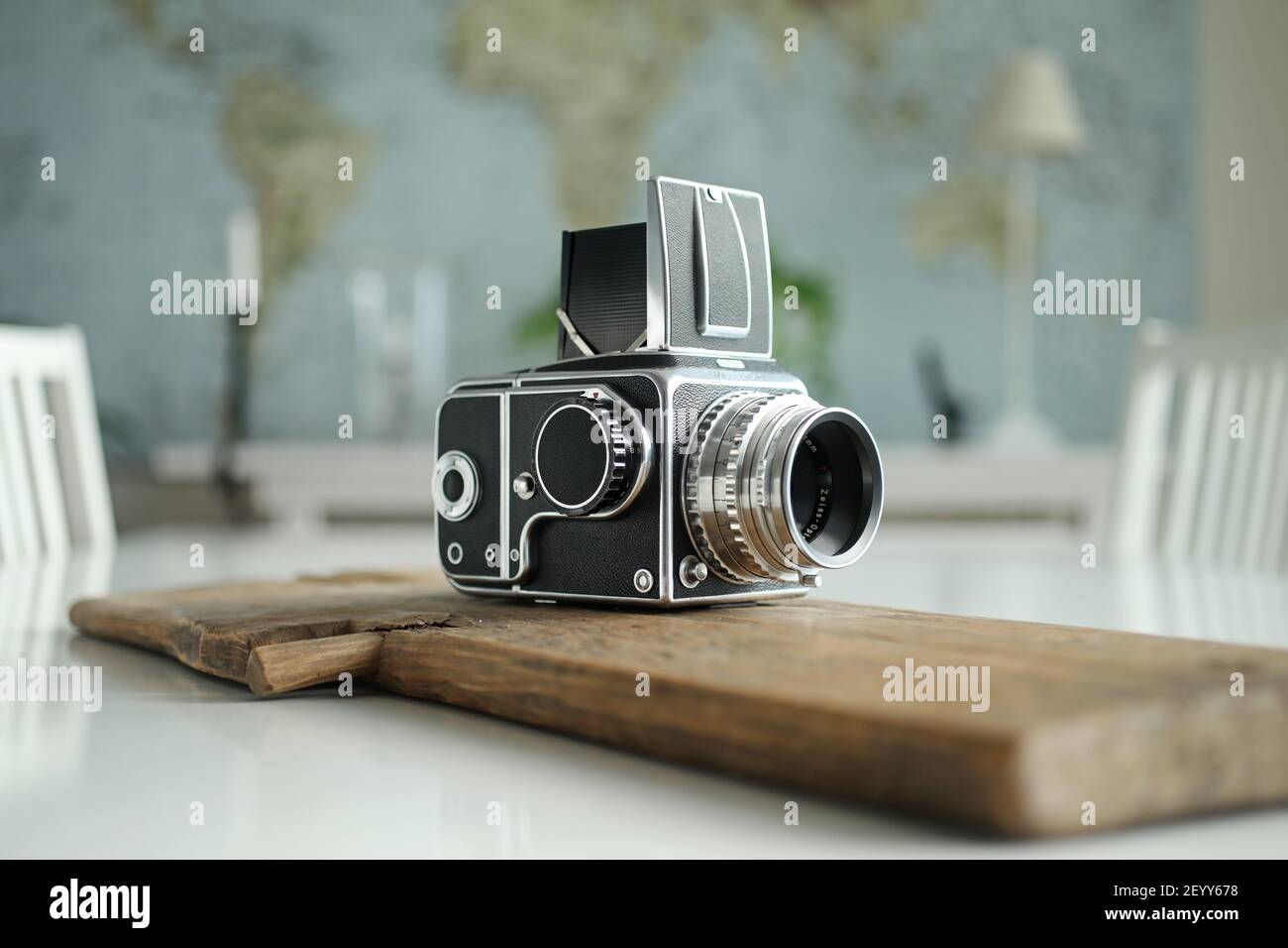 MOTALA, SUÈDE- 2 MARS 2021 : un vieux Hasselblad 1000F. Photo Jeppe Gustafsson Banque D'Images