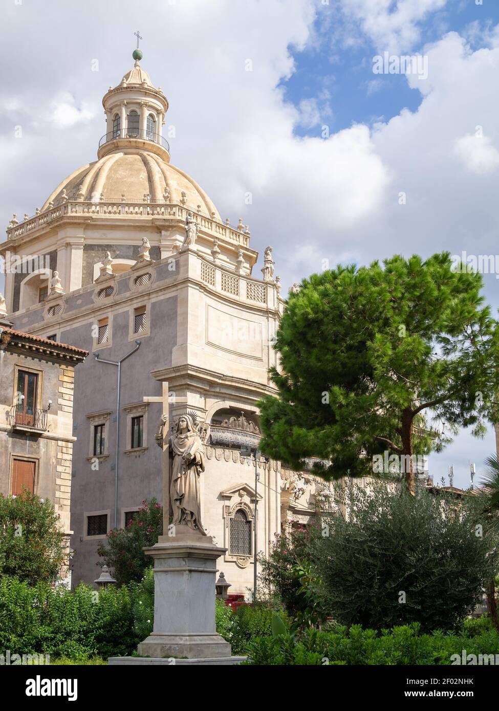 Abbaye de sainte agathe Banque de photographies et d’images à haute