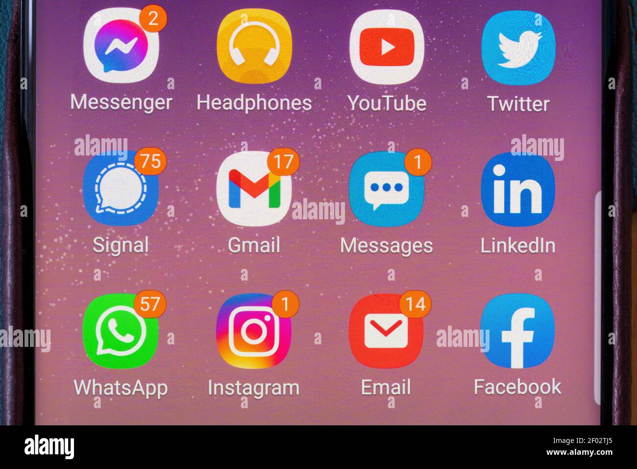 Facebook messenger nouveau logo Banque de photographies et d’images à haute résolution Alamy