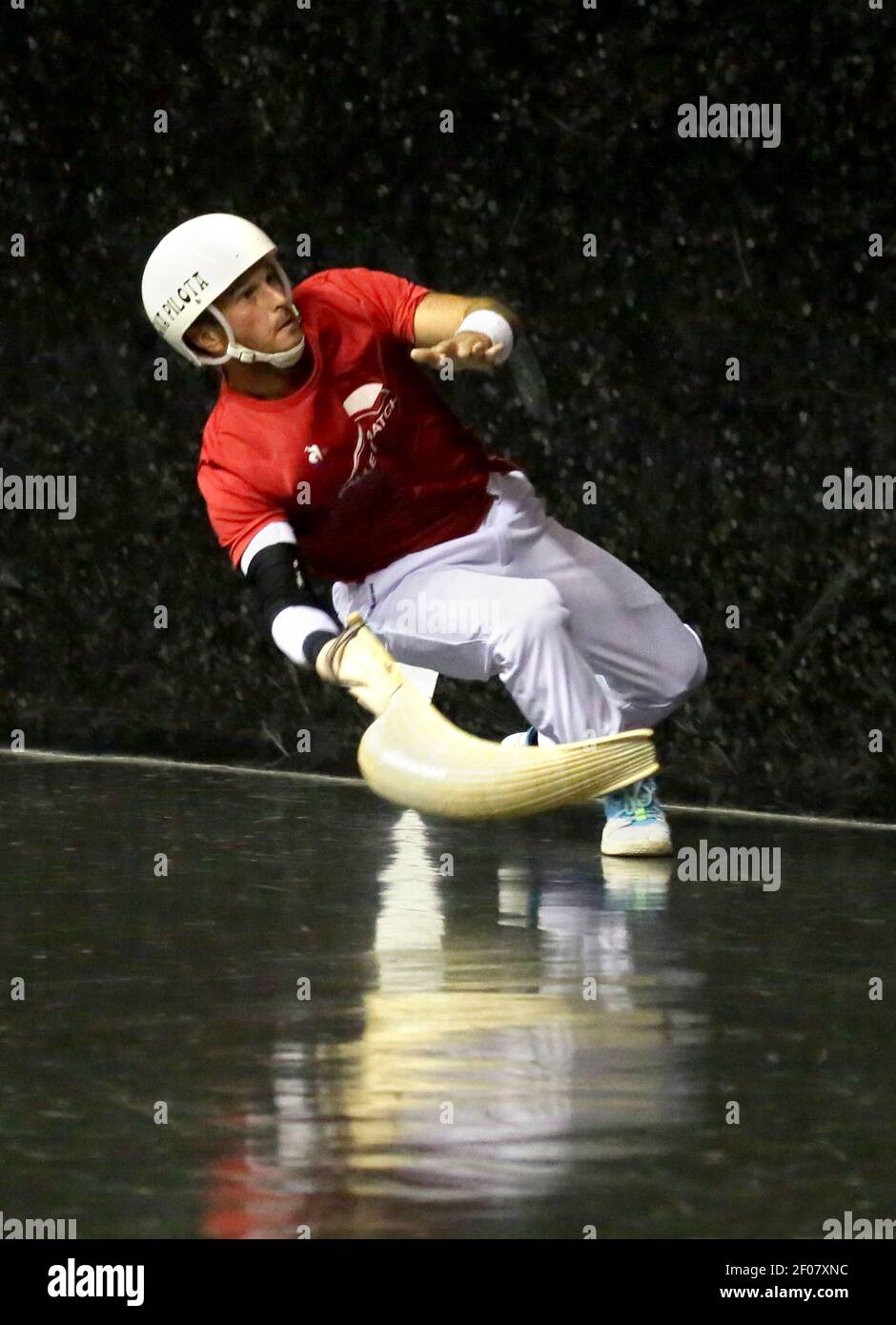 Cesta punta. Pelota sport basque. Jai-Alai Biarritz. Pays basque. France. Banque D'Images