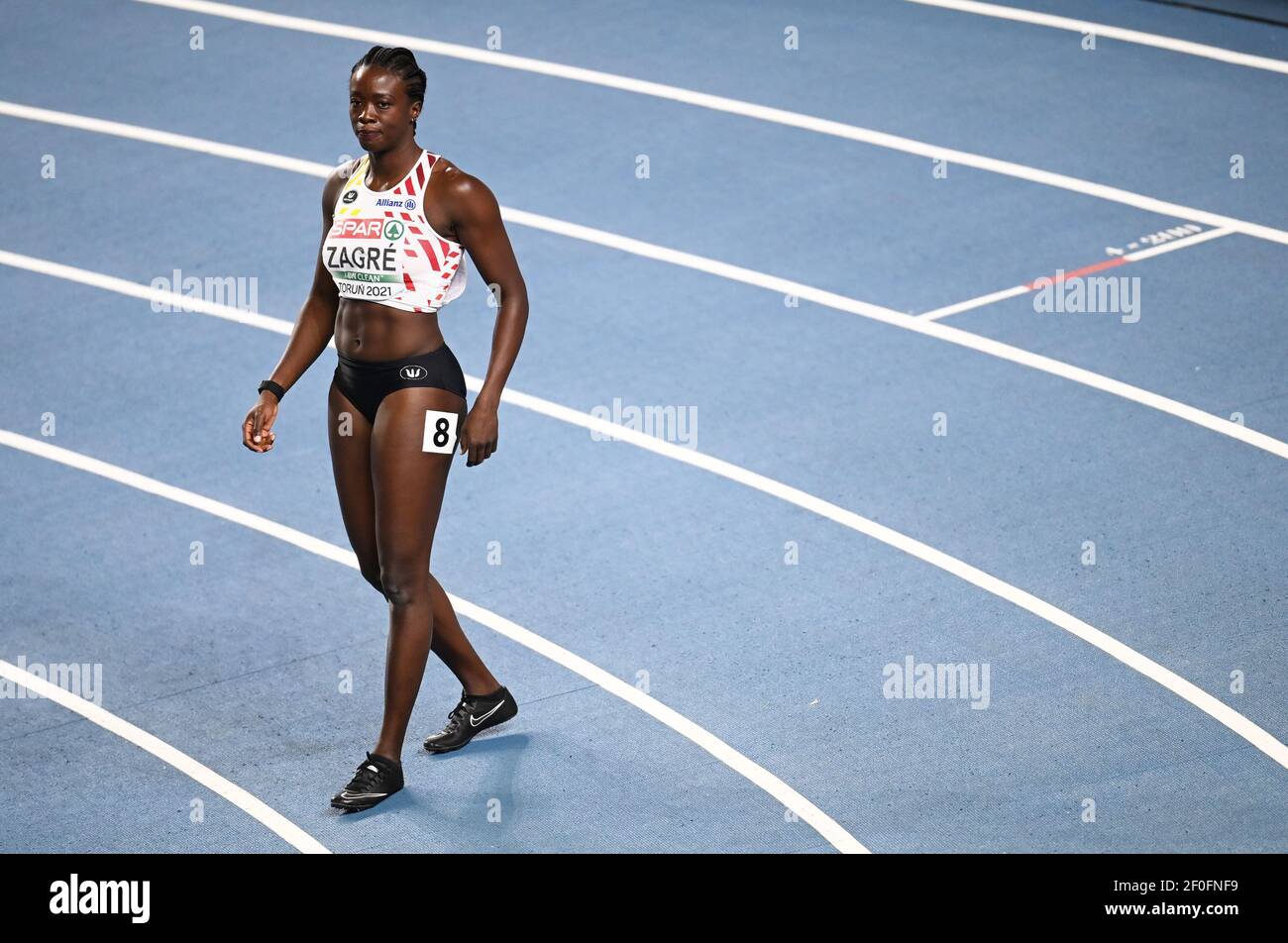 Belge Anne Zagre photographiée après la demi-finale de la compétition féminine de 60m haies aux Championnats européens d'athlétisme en salle, à Torun, Polan Banque D'Images