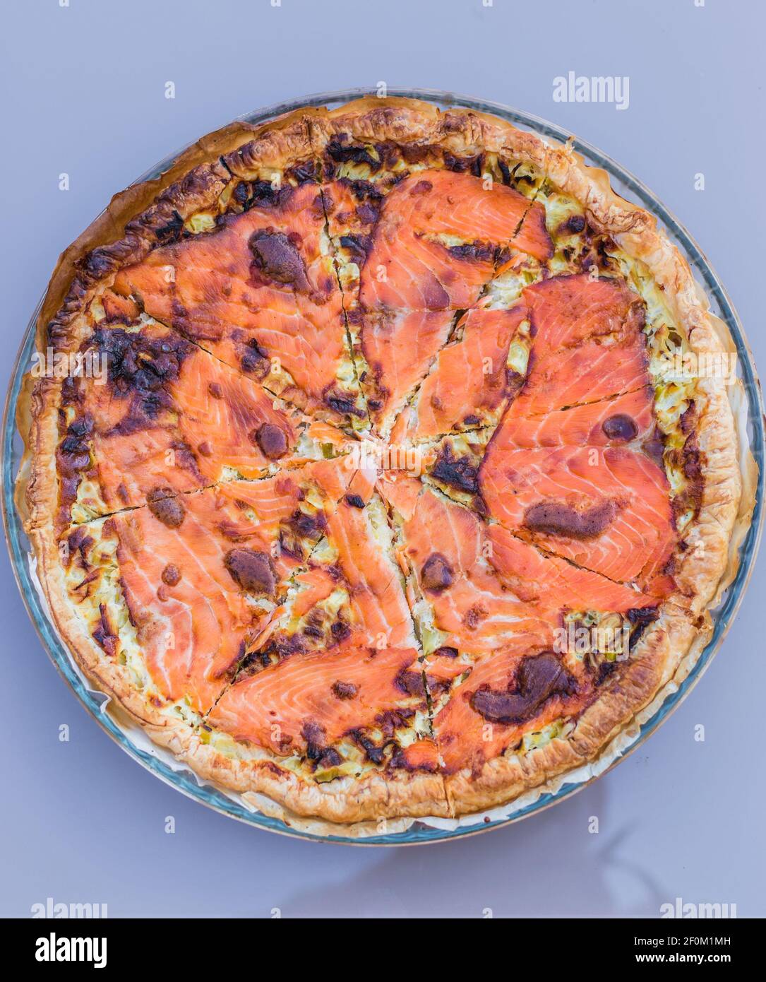 Pizza aux fruits de mer avec saumon Banque D'Images