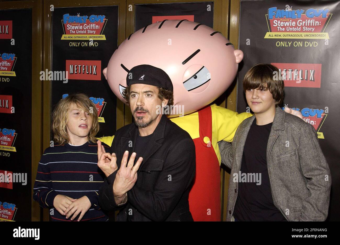 27 septembre 2005 Westwood, Californie Robert Downey Jr. Et invité