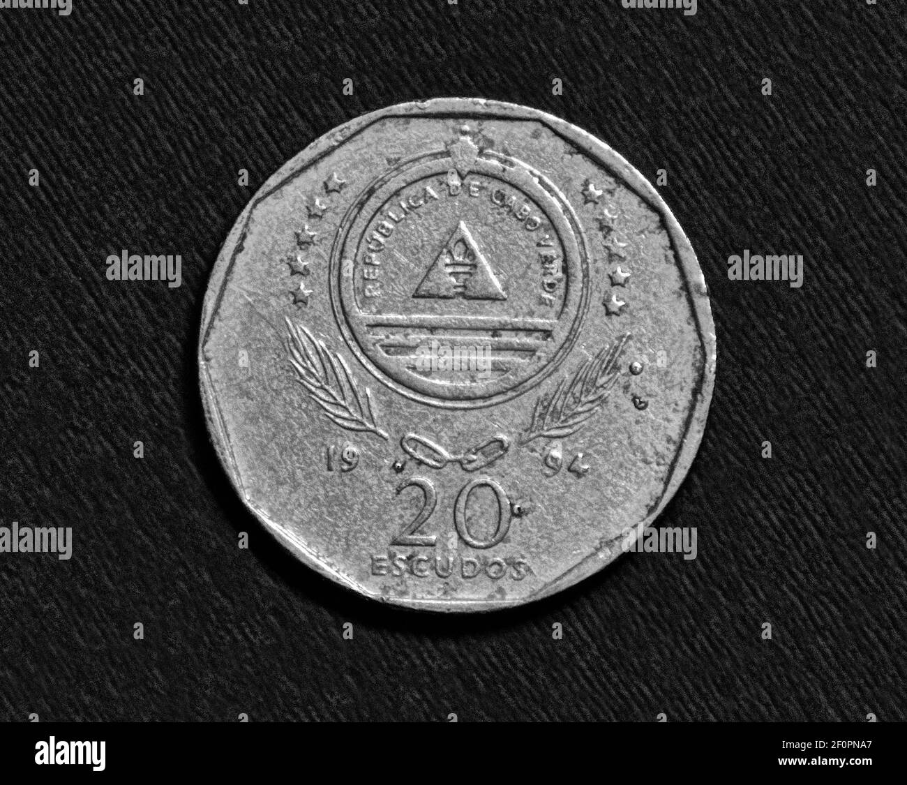 Pièces de monnaie photo du Cap-Vert, 20 escudos, 1994 Photo Stock - Alamy