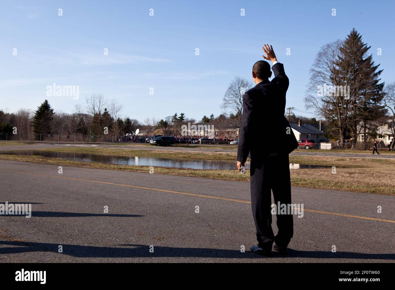 Le président Barack Obama se rassemble pour son arrivée à Framington, Massachusetts, le 1er avril 2010 Banque D'Images