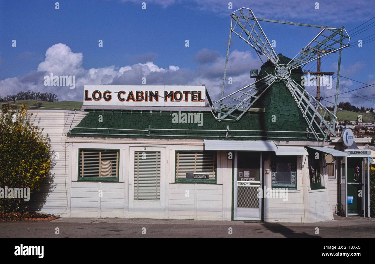 Log Cabin Motel Office San Leandro Californie ca. 1978 Banque D'Images