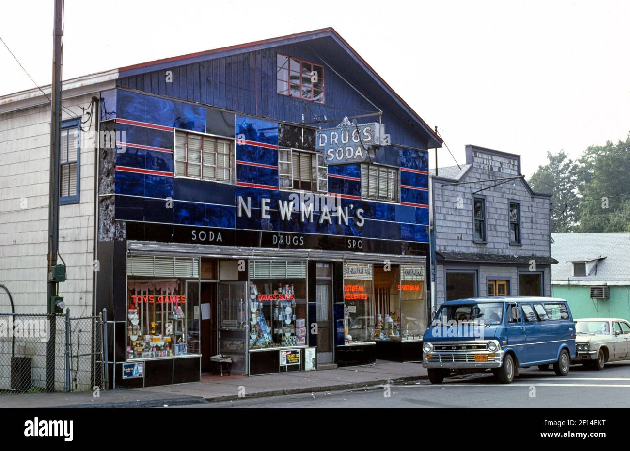 Newman's Drugs Lake Huntington New York ca. 1976 Banque D'Images