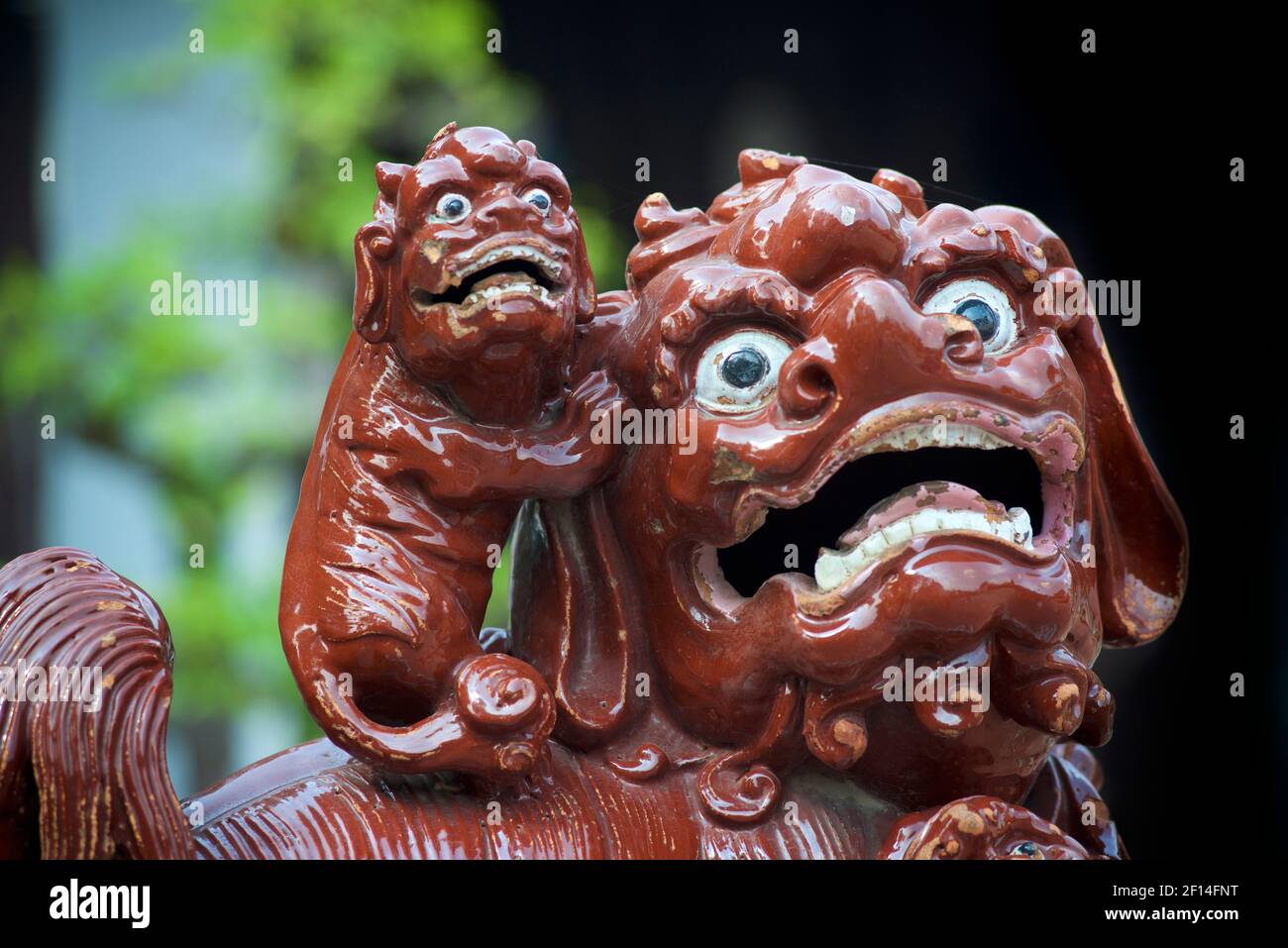 Lion ou Foo Dog, Temple de la Littérature, Hanoi Banque D'Images