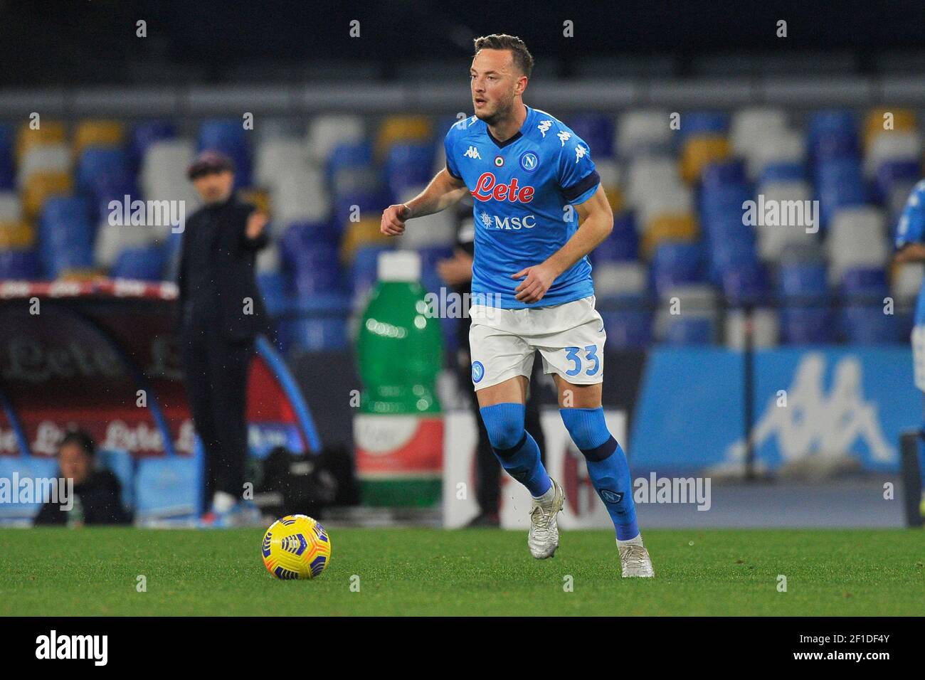 Amir Rrahmani joueur de Napoli, pendant la série italienne UN match entre Naples contre Bologne, résultat final 3-1, match joué au Diego Armando Marado Banque D'Images