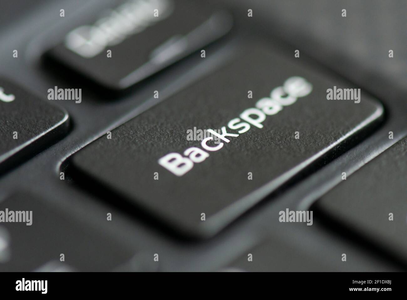 Touche Retour arrière sur le clavier d'un ordinateur portable Photo Stock -  Alamy