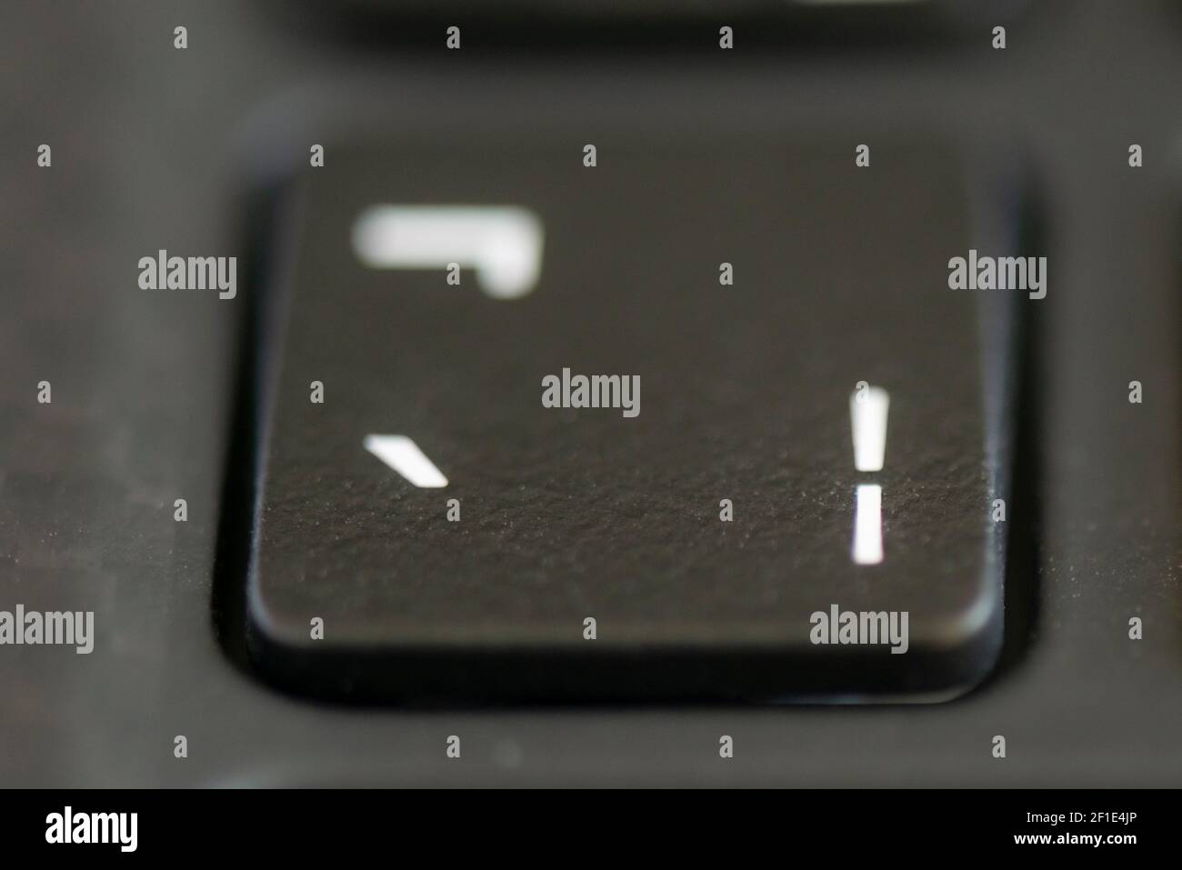 Clé de barre verticale cassée Banque de photographies et d'images à haute  résolution - Alamy