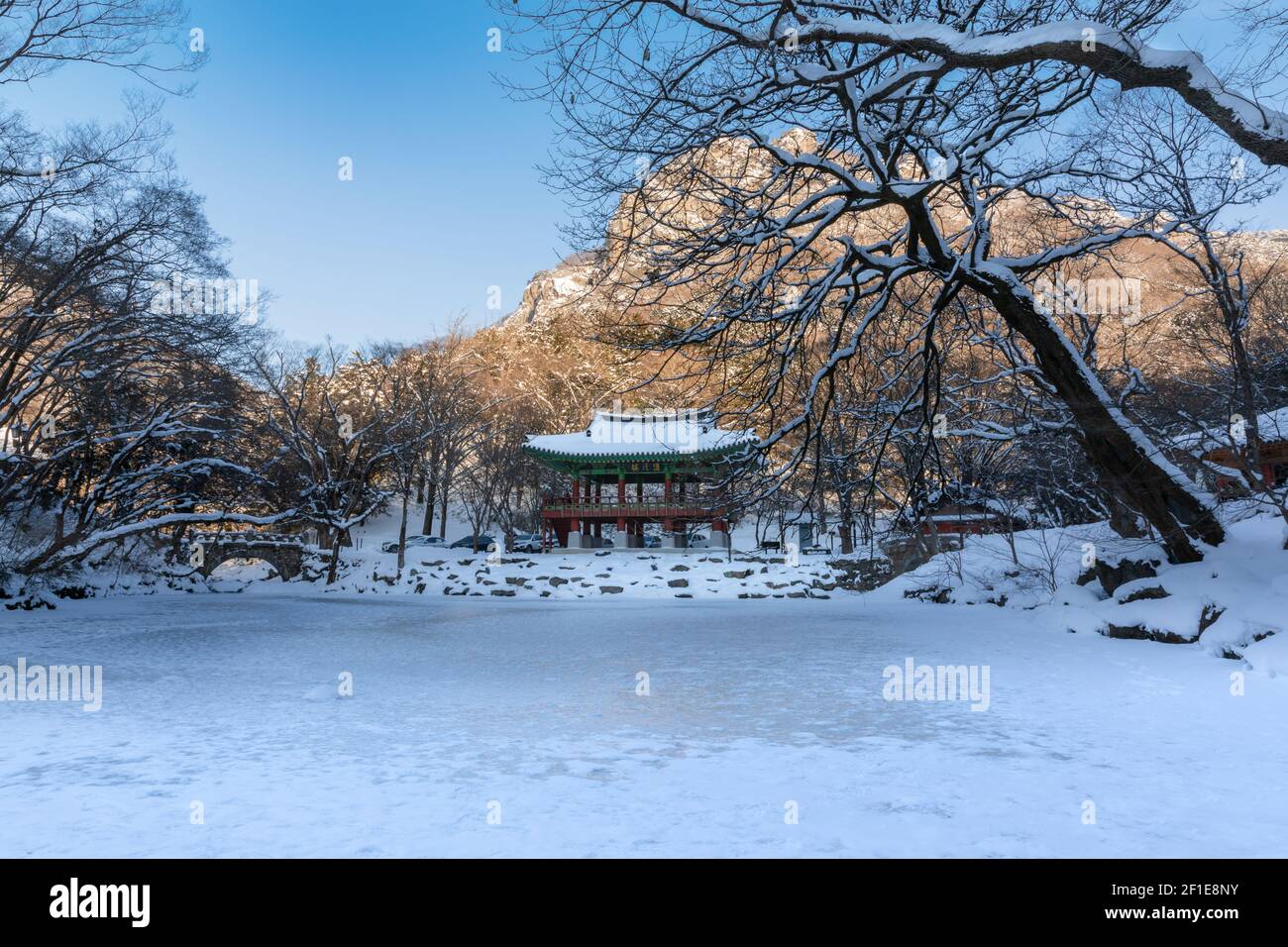 Temple Baekyangsa, le matin de Naejangsan couvert de neige, paysage d'hiver en Corée. Banque D'Images