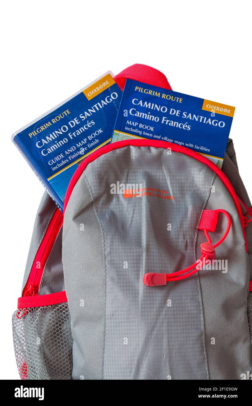 Camino de Santiago Pilgrim itinéraire Guide et carte livre Camino Frances Pilgrim route - livres dans sac à dos pour le voyage Banque D'Images