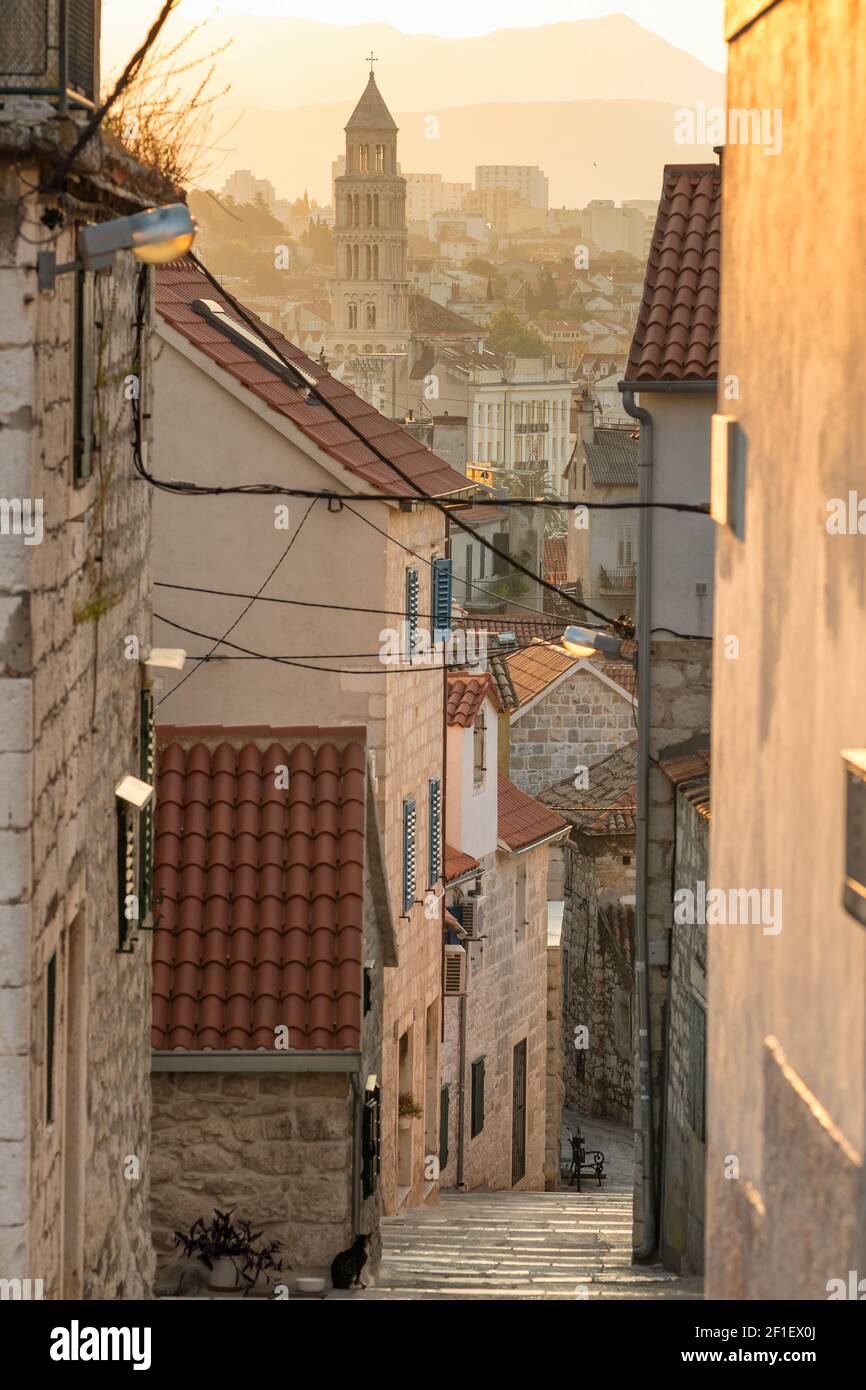 Lever de soleil sur la vieille ville de Split en Croatie Banque D'Images