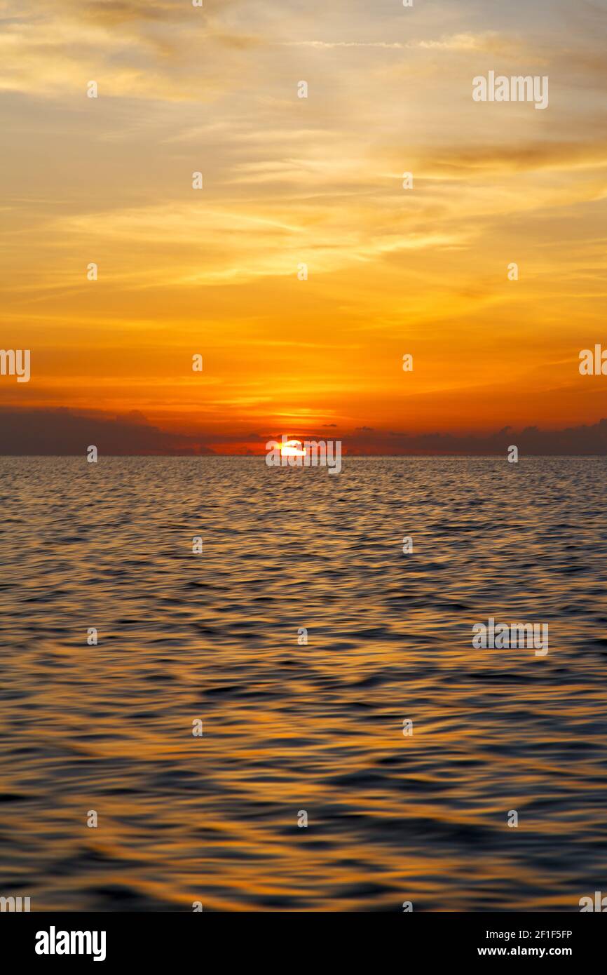 Lever du soleil mer de bateau en thaïlande kho tao Baysud de la mer de chine Banque D'Images