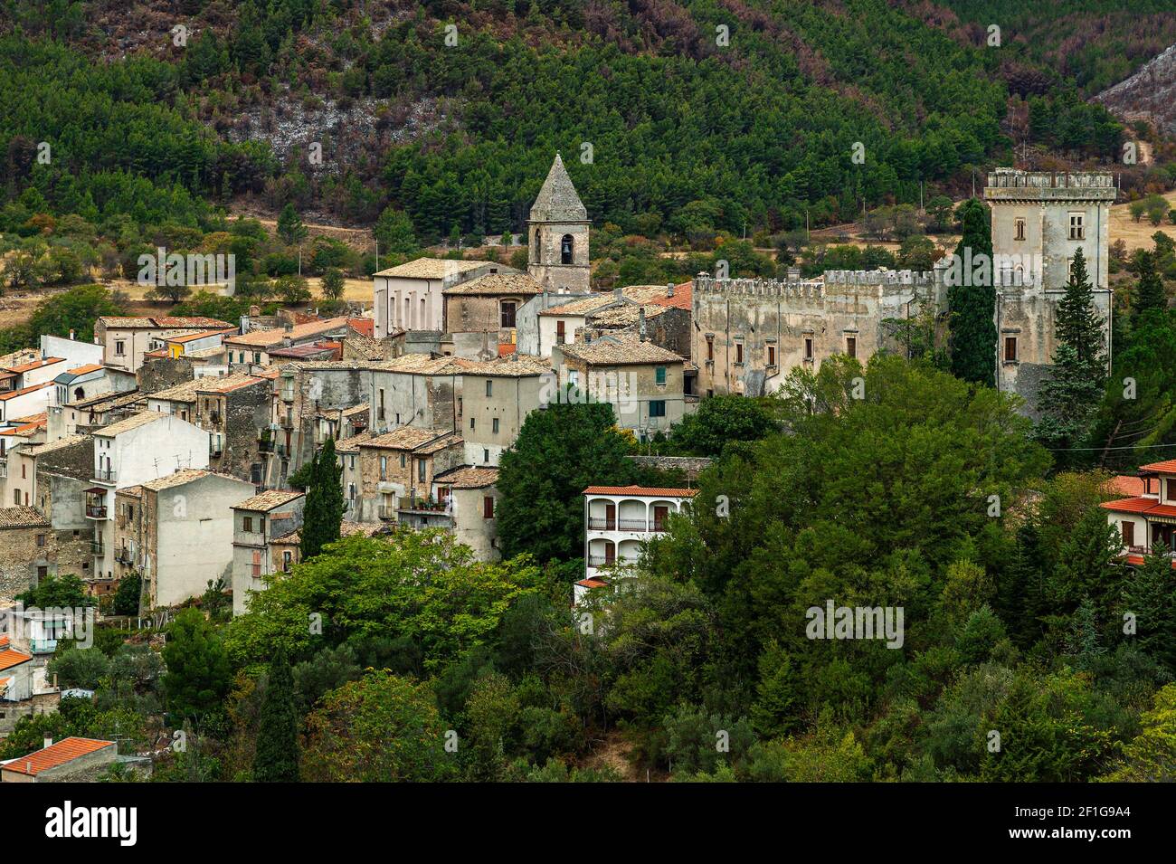 Bussi sul Tirino est une petite ville de la province de Pescara, située entre la vallée de Tirino et la vallée de Pescara. Province de Pescara, Abruzzes Banque D'Images