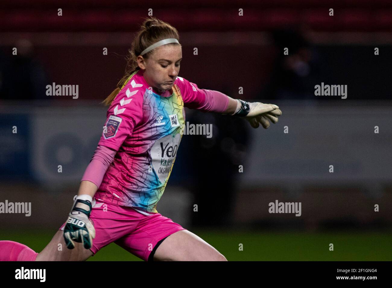 Bristol, Royaume-Uni. 08 mars 2021. Bristol City femmes gardien de but Sophie Baggaley en action . Barclays Women's Super League match, Bristol City Women v Reading Women au stade Ashton Gate à Bristol, Avon, le lundi 8 mars 2021. Cette image ne peut être utilisée qu'à des fins éditoriales. Utilisation éditoriale uniquement, licence requise pour une utilisation commerciale. Aucune utilisation dans les Paris, les jeux ou les publications d'un seul club/ligue/joueur. photo de Lewis Mitchell/Andrew Orchard sports Photography/Alamy Live News crédit: Andrew Orchard sports Photography/Alamy Live News Banque D'Images