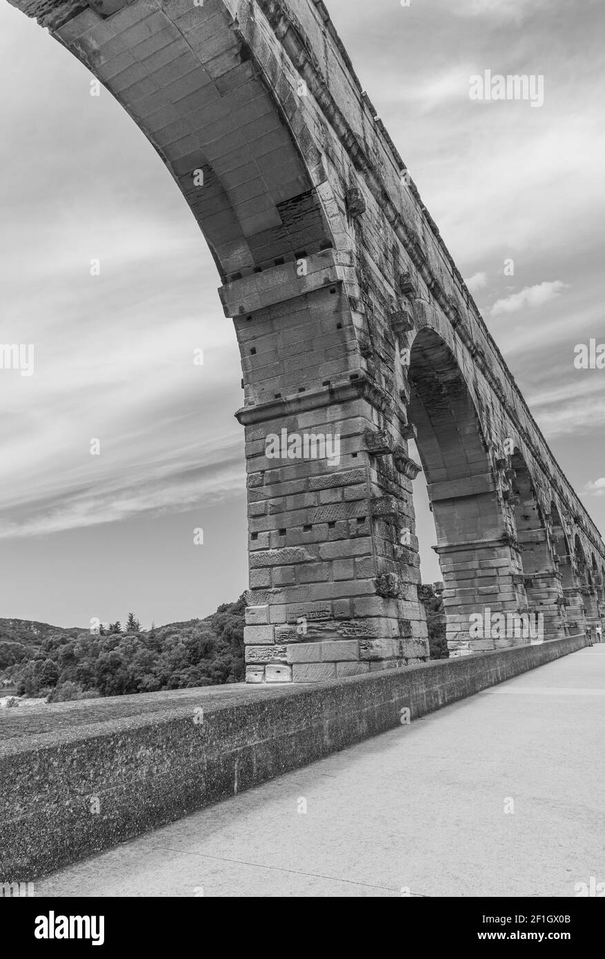 Pont du gard, un vieux pont d'acqueduct célèbre près de Nîmes en France, en Europe Banque D'Images
