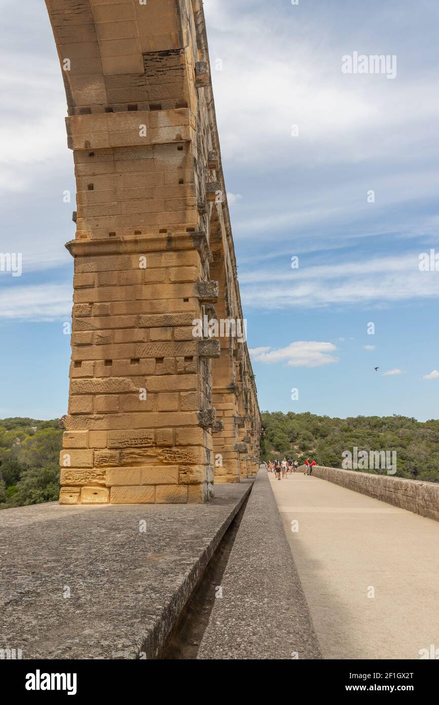 Pont du gard, un vieux pont d'acqueduct célèbre près de Nîmes en France, en Europe Banque D'Images