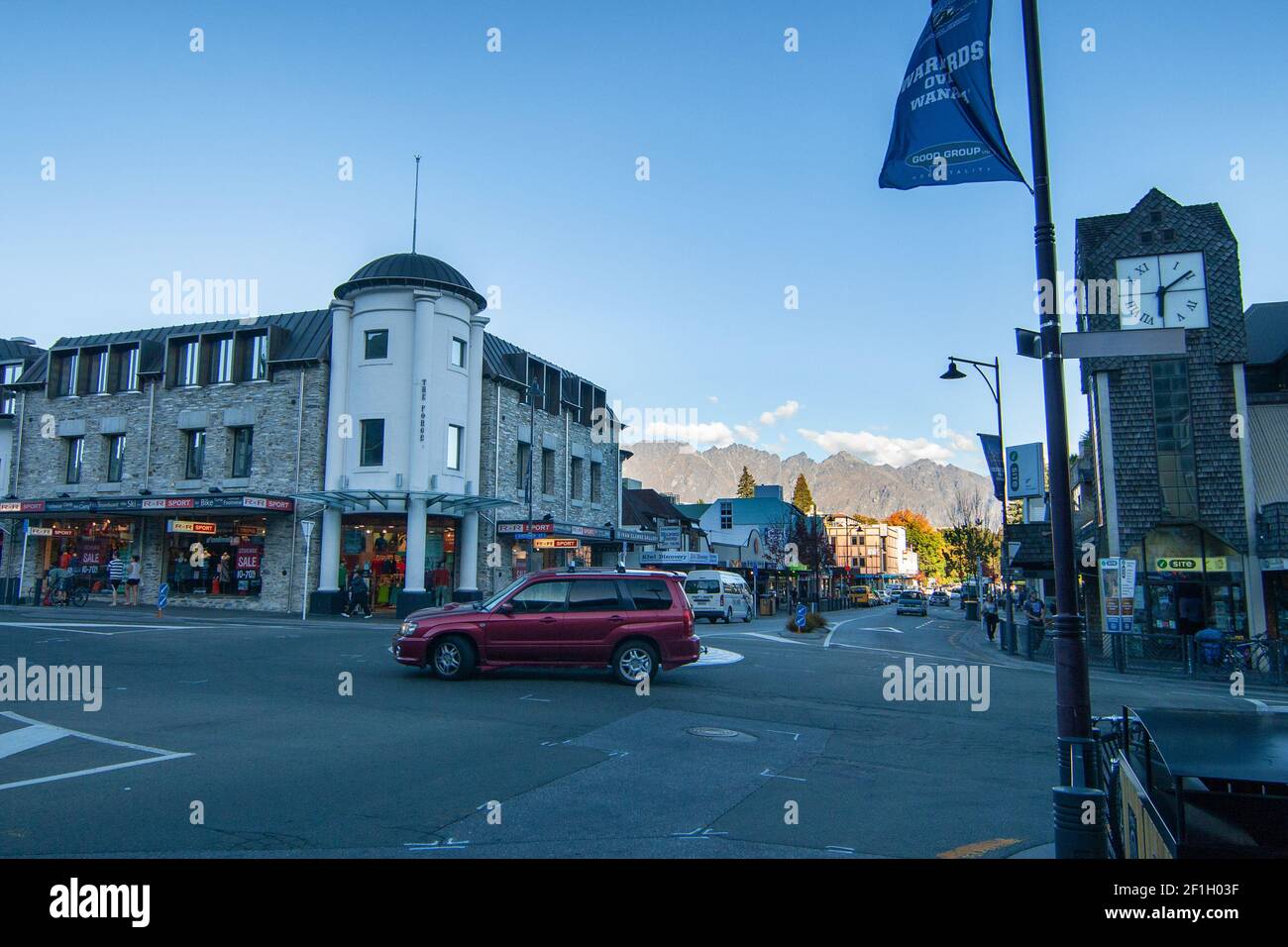 Queenstown, centre-ville de Nouvelle-Zélande, intersection de Shotover Street et Rue du camp Banque D'Images