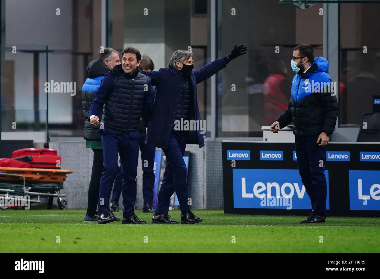 L'entraîneur en chef Antonio Conte (FC Inter) célèbre la victoire lors du FC Internazionale contre Atalanta BC, football italien - photo .LiveMedia/Luca Rossini Banque D'Images