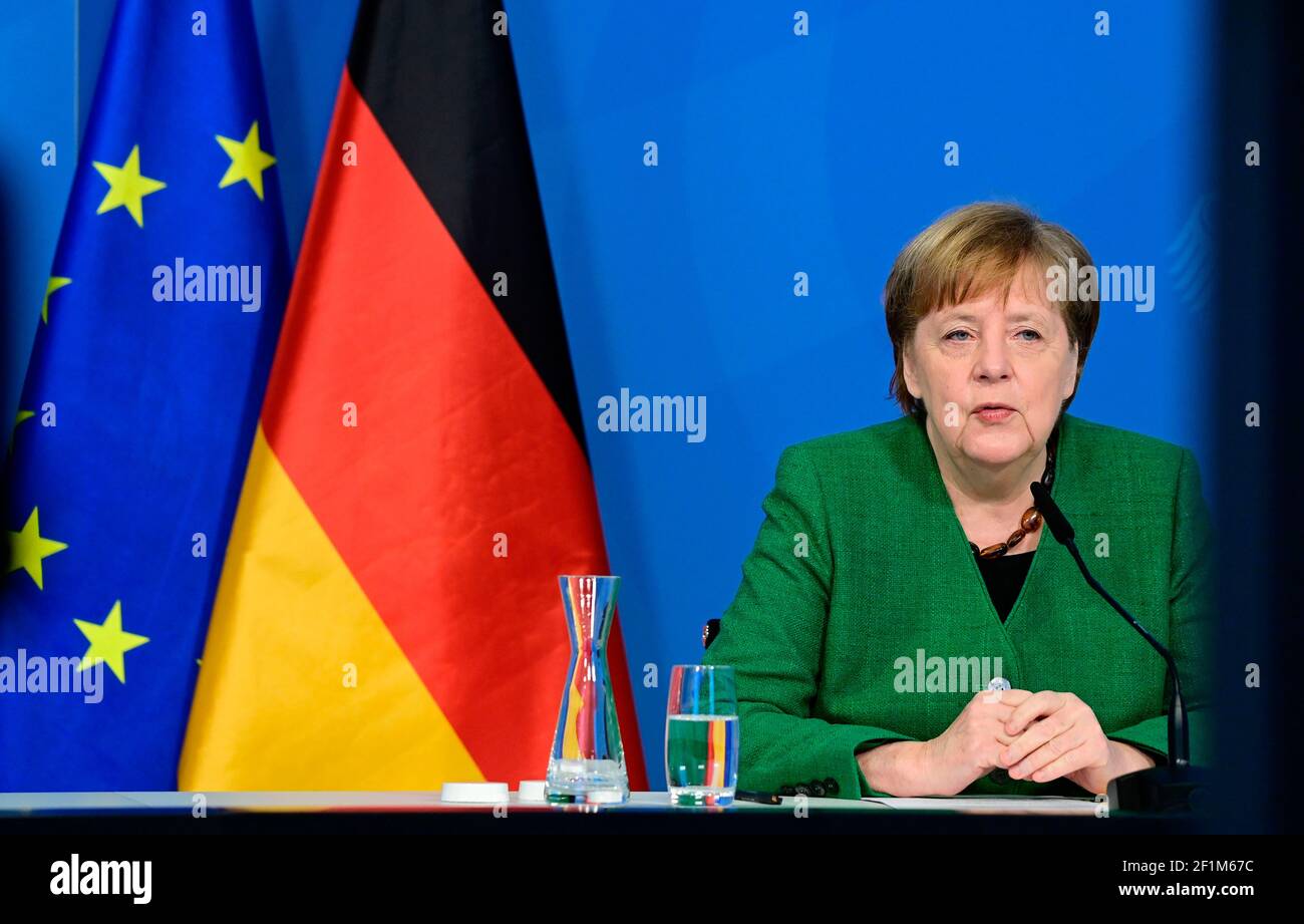 09 mars 2021, Berlin: La chancelière fédérale Angela Merkel (CDU) participe à une vidéoconférence avec des représentants de l'Association des entreprises municipales (VKU). Photo: Tobias Schwarz/AFP POOL/dpa Banque D'Images