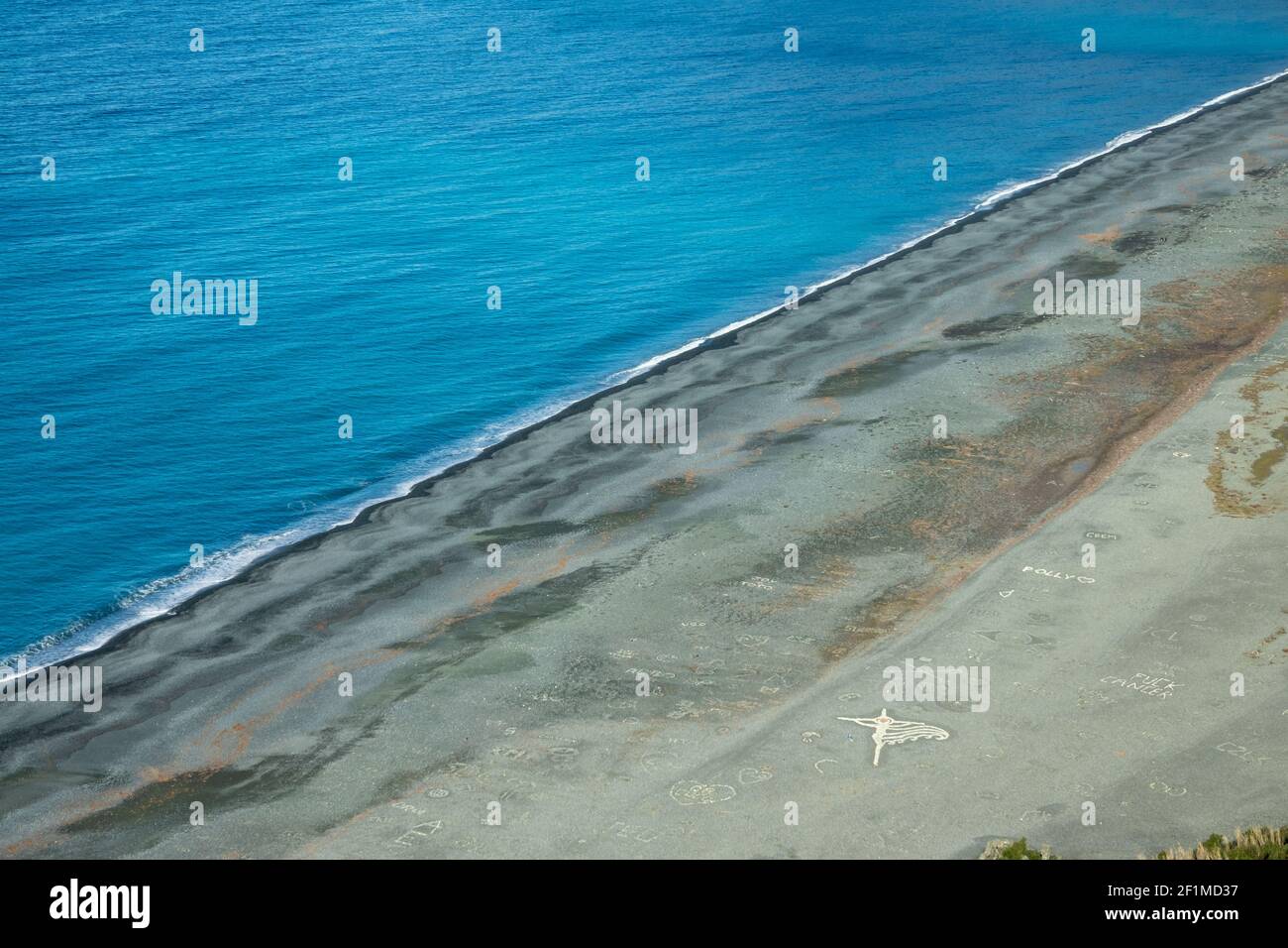 Plage de sable noir de Nonza, vue aérienne, Cap Corse en Corse, France Banque D'Images