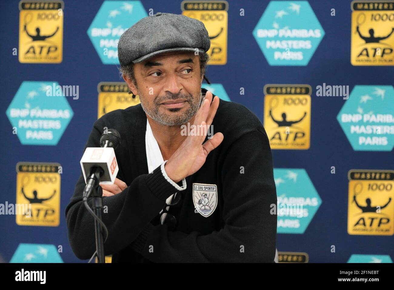 Yannick Noah, ancien joueur de tennis français et capitaine de l'équipe de la coupe Davis française, présente une conférence de presse lors du tournoi de tennis intérieur ATP World Tour Masters 1000, BNP Paribas Masters à Bercy (AccorHotels Arena), Paris, France, du 31 octobre au 8 novembre 2015. Photo Stephane Allaman / DPPI Banque D'Images