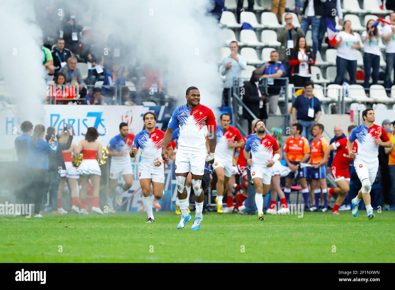 Virimi Vakatawa (FRA) lors du match de rugby HSBC Paris Sevens 7 du 13 mai 2016 au stade Jean Bouin à Paris, France - photo Stephane Allaman / DPPI Banque D'Images