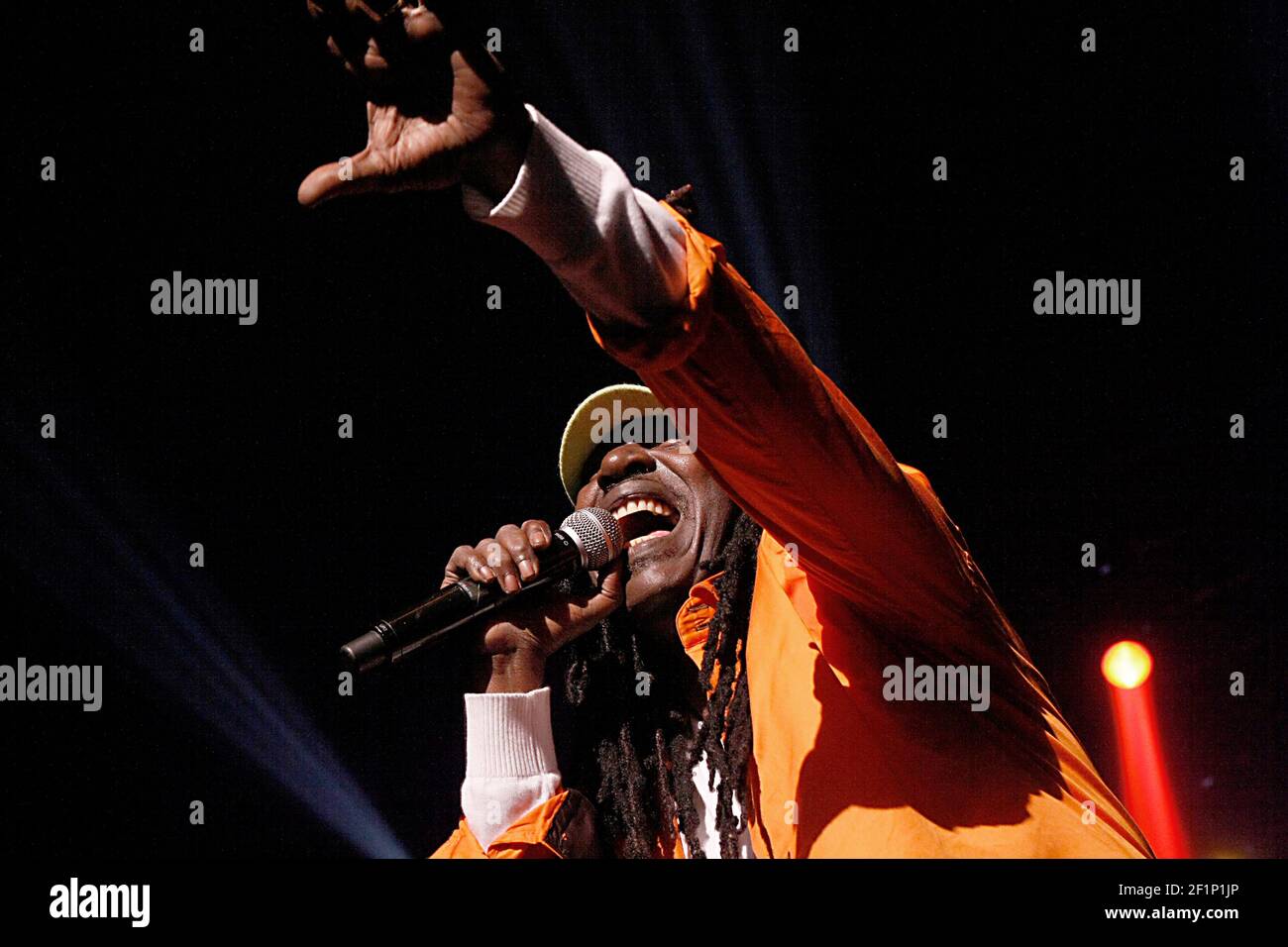 Michael Bunel / le Pictorium - Seydou Kone, connu sous le nom d'Alpha Blondy - 14/04/2011 - France / Paris - Seydou Kone, connu sous le nom d'Alpha Blondy, né le 1?? Janvier 1953 à Dimbokro, est un chanteur de reggae ivoirien. Il chante en français, Dioula et Baoule ainsi qu'en anglais. 14 avril 2011. Paris. France. Banque D'Images