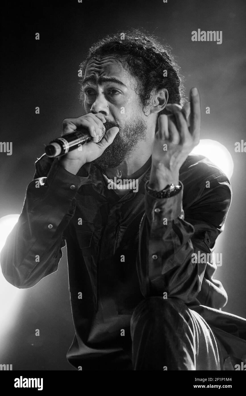 Michael Bunel / le Pictorium - Damian Marley - 08/08/2016 - France / Pauillac - Damian Marley est un chanteur, producteur, compositeur et musicien jamaïcain né à Kingston le 21 juillet 1978. Il est le fils de Bob Marley, d'où son surnom 'Junior Gong' qui vient du surnom de son père 'Tuff Gong'. Il fait ses débuts dans les classements mondiaux avec l'album Welcome to Jamrock en 2005. Il est rapidement devenu une figure dans le monde du reggae. 8 août 2016. Pauillac. France. Banque D'Images