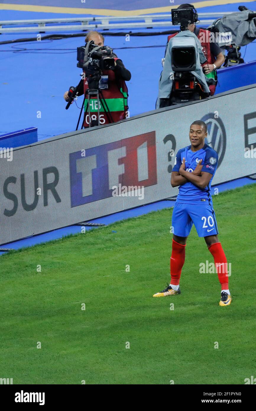 Kylian MBAPPE (FRA) a marqué un but, une célébration lors de la coupe du  monde de la FIFA Russie 2018, Groupe qualifiant A match de football entre  la France et les pays-Bas