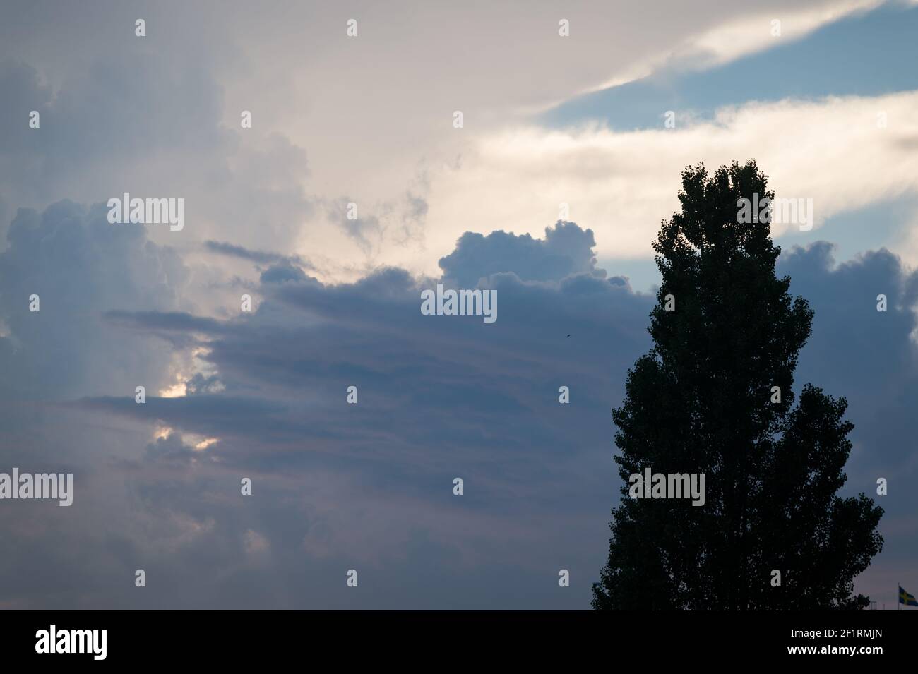 Nuages de tempête au-dessus de Stockholm, Suède. Banque D'Images