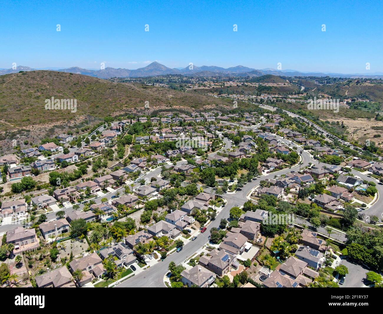 Vue aérienne du quartier de banlieue avec de grandes demeures à San Diego Banque D'Images