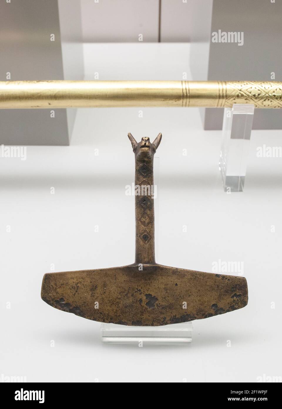 Couteau de cérémonie ou Tumi, orné de la tête de lama. Culture inca. Période tardive, 1400 AC. Musée des Amériques, Madrid Banque D'Images