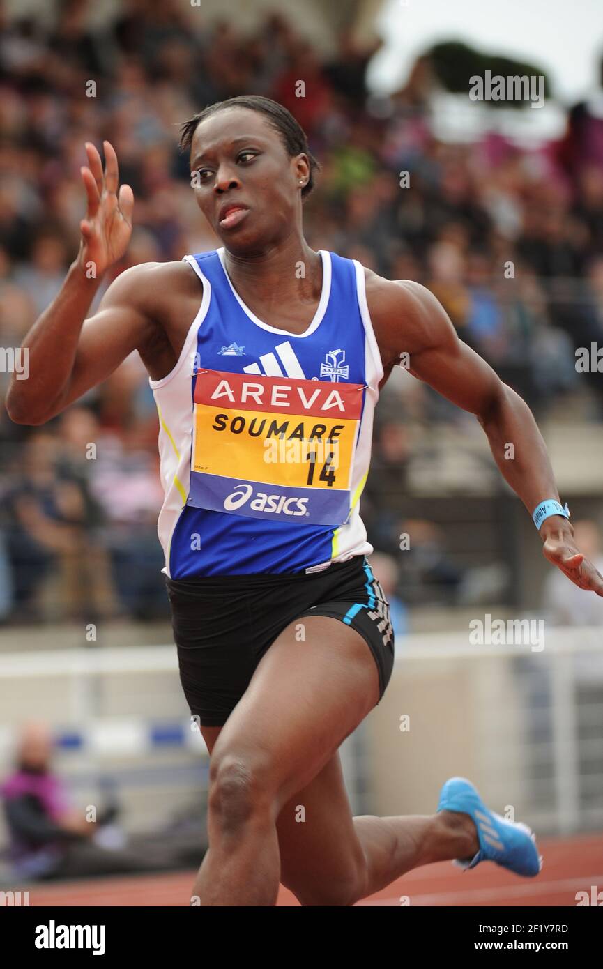 Myriam Soumare (FRA) sur 100 m femmes pendant les Championnats d'élite français 2014, au Stade Georges-Hebert, Reims, France, le 12 juillet 2014. Photo Stephane Kempinaire / KMSP / DPPI Banque D'Images