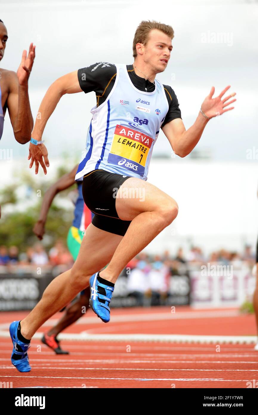 Christophe Lemaitre (FRA) sur 200 m hommes pendant les Championnats d'élite français 2014, au Stade Georges-Hebert, Reims, France, le 13 juillet 2014. Photo Stephane Kempinaire / KMSP / DPPI Banque D'Images