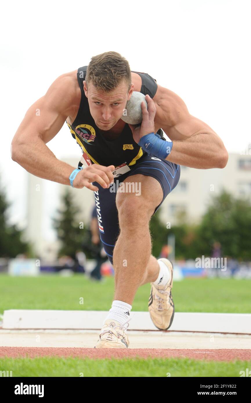 Frederic Dagee (FRA) en tir mis lors des Championnats de France élite 2014, au Stade Georges-Hebert, Reims, France, le 13 juillet 2014. Photo Stephane Kempinaire / KMSP / DPPI Banque D'Images