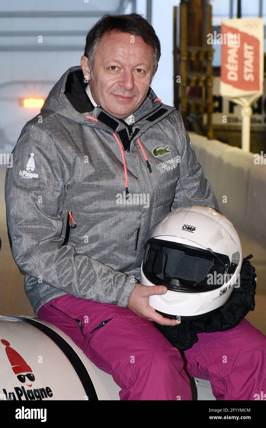 Le secrétaire d'Etat au Sport Thierry Braillard avant la course du bobsleigh pendant les Etoiles du Sport 2014 à la Plagne, le 18 décembre 2014. Photo Philippe Millereau / KMSP / DPPI Banque D'Images