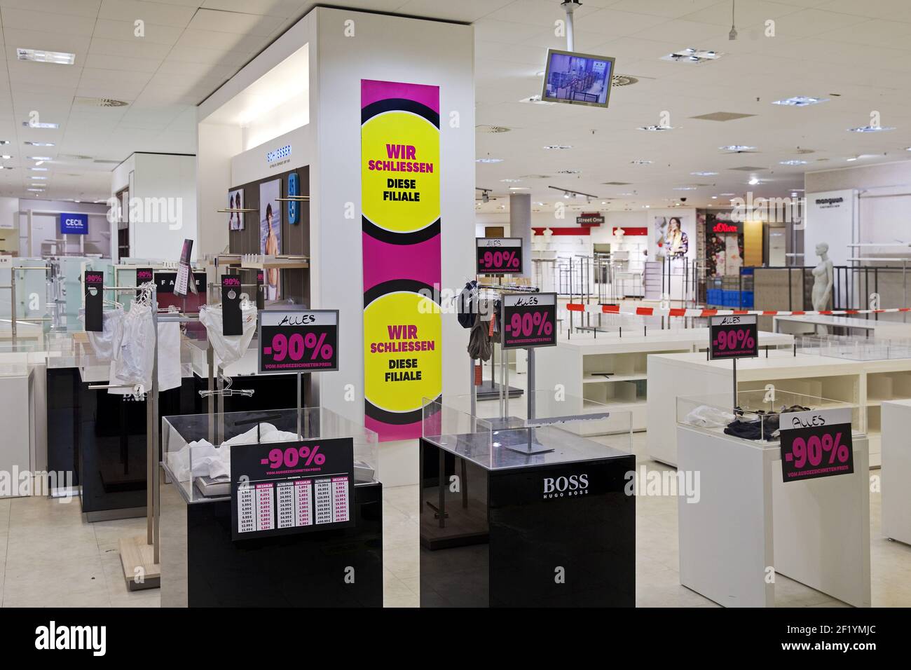 Galeria Karstadt Kaufhof, fermeture d'entreprise, Witten,  Rhénanie-du-Nord-Westphalie, Allemagne, Europe Photo Stock - Alamy