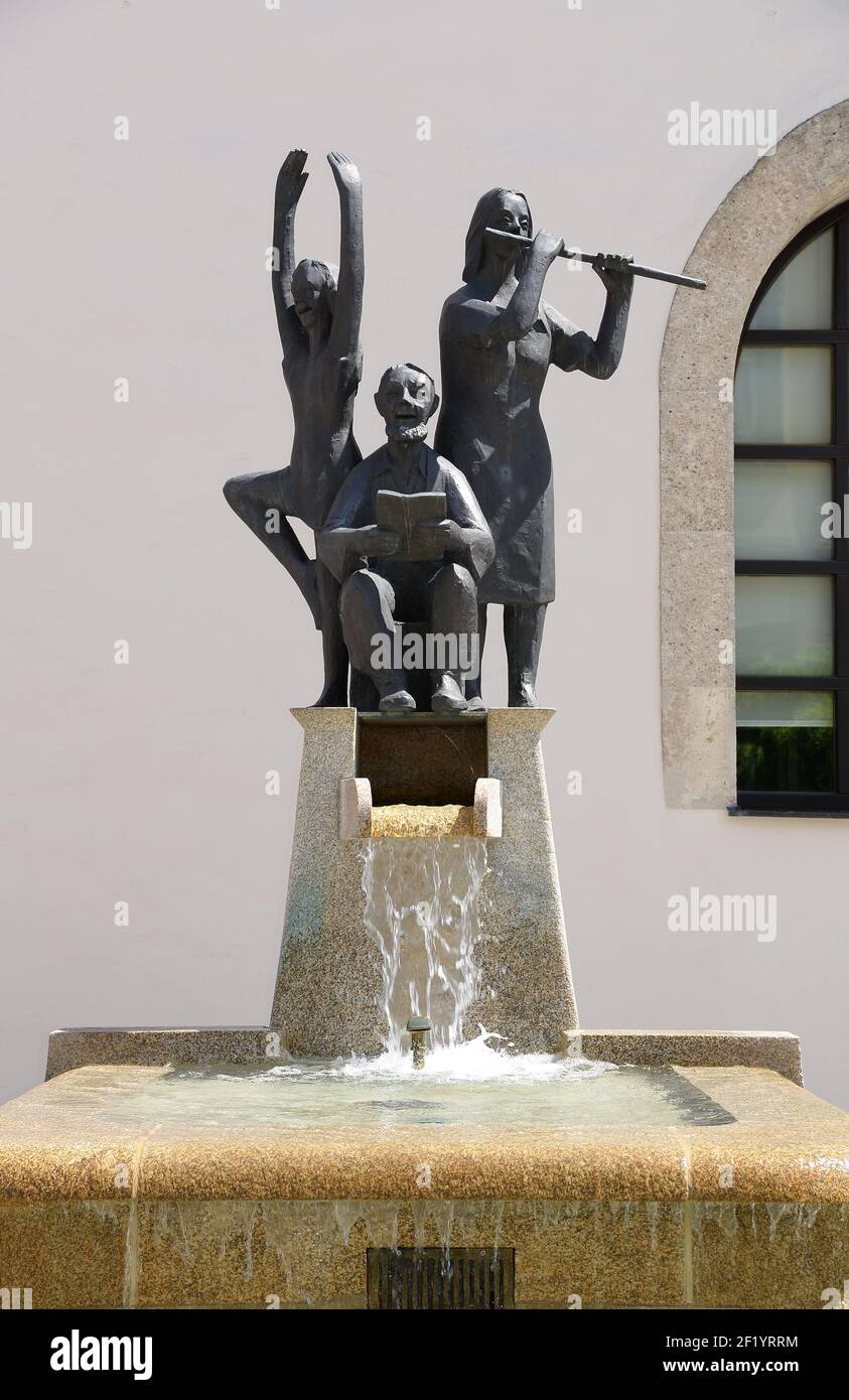 Fontaine au bureau administratif du district de Hassfurt Banque D'Images