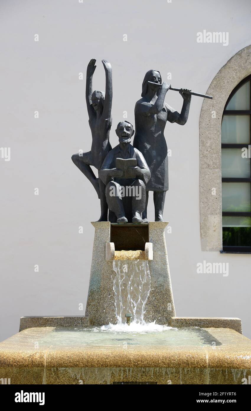 Fontaine au bureau administratif du district de Hassfurt Banque D'Images
