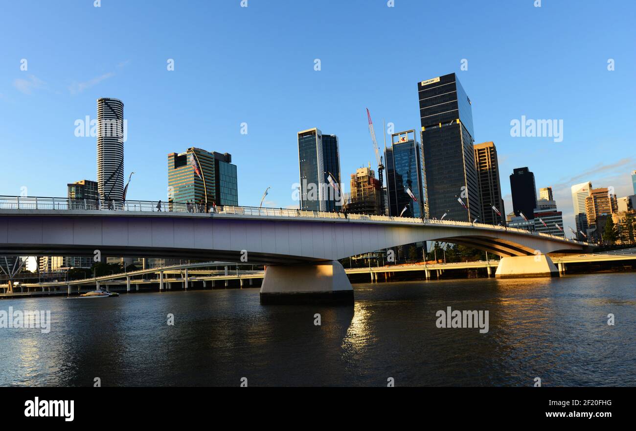 Pont Victoria au-dessus de la rivière Brisbane, Australie. Banque D'Images
