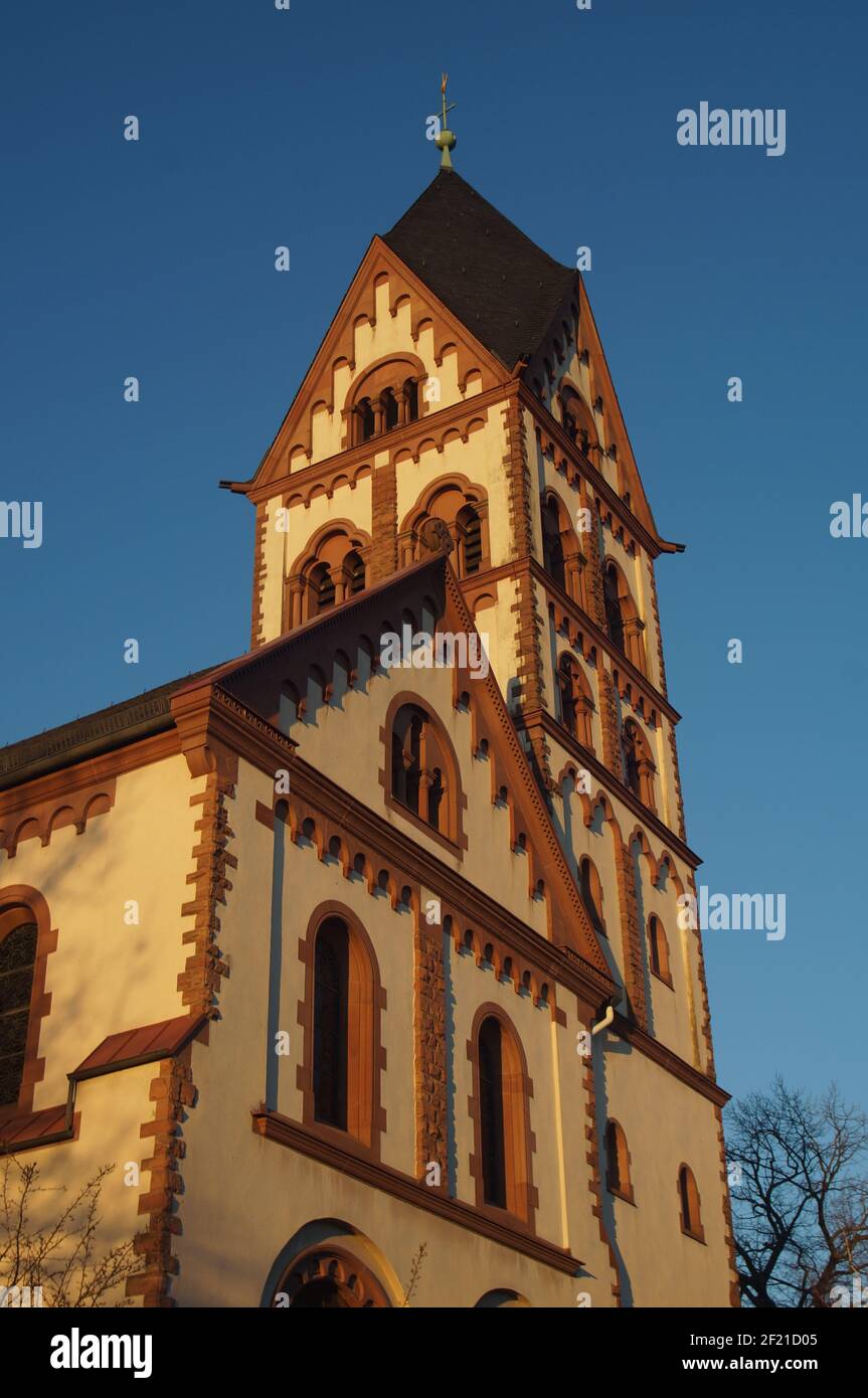L'église St. Josefskirche de Francfort à Eschersheim est une église catholique Banque D'Images