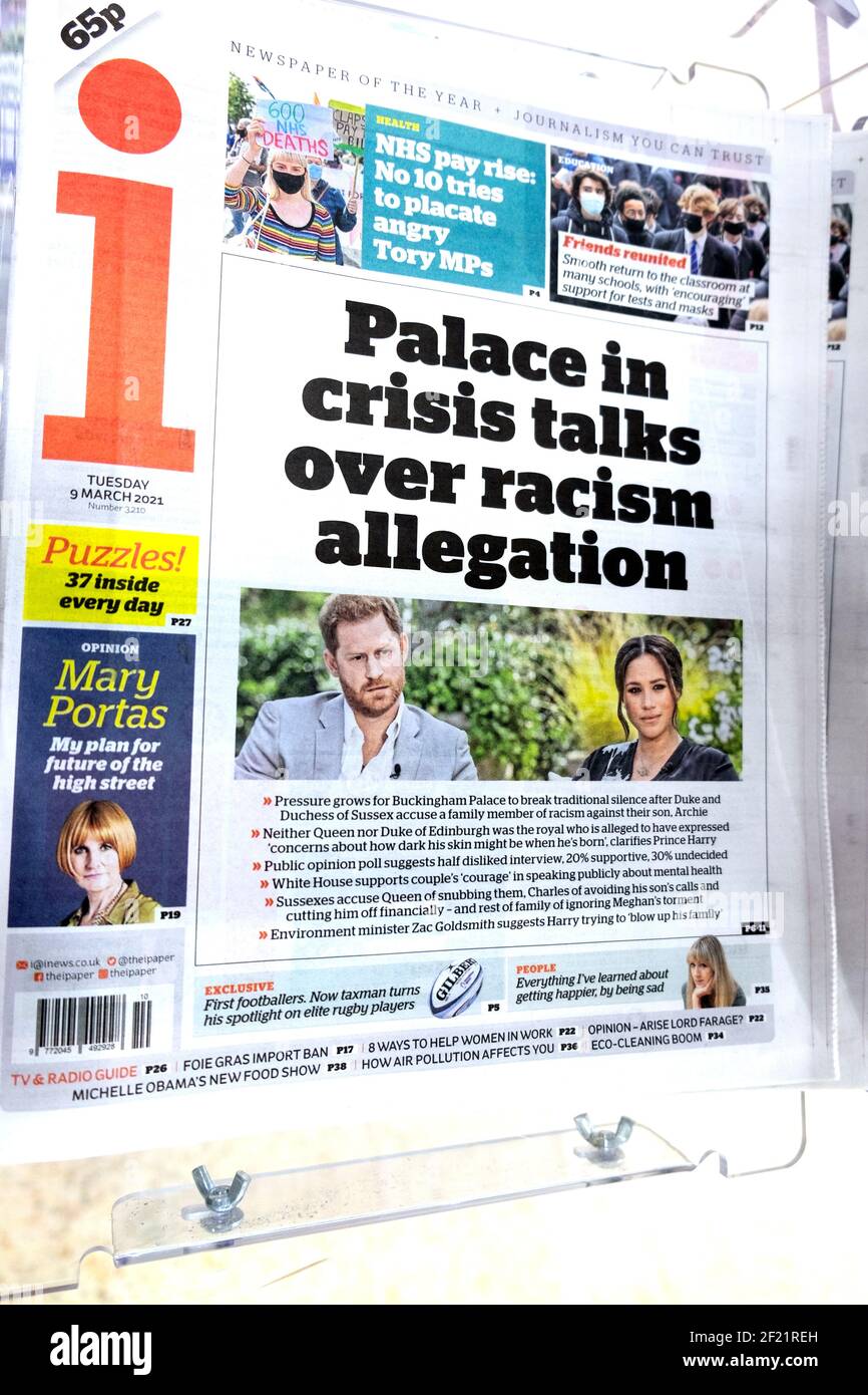je la première page titre du journal "Palace in Crisis parle plus Racisme allégations » le 9 mars 2021 Londres Angleterre Royaume-Uni Banque D'Images