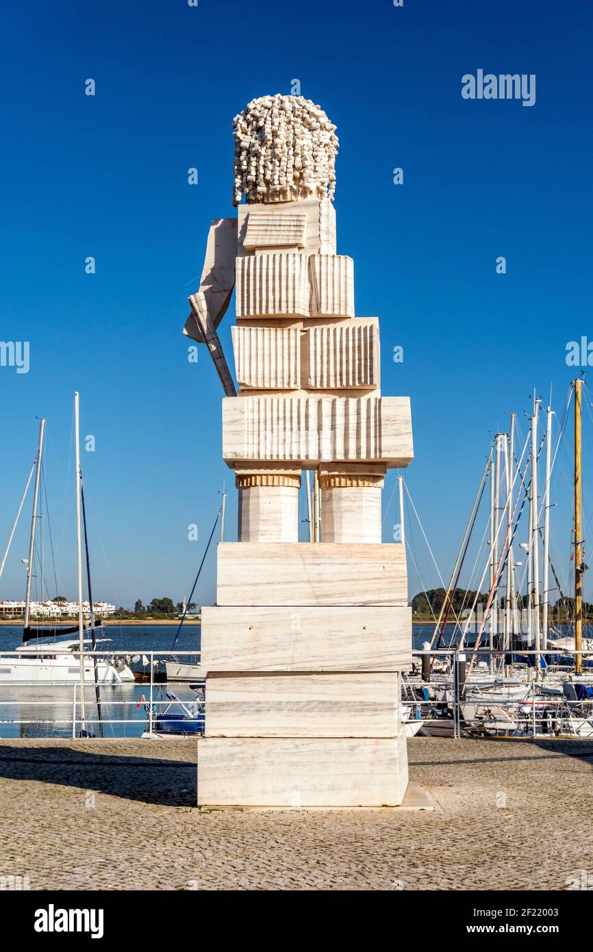 Statue de Marquis de Pombal située dans le port de plaisance de Vila Real de Santo Antonio, Algarve, Portugal Banque D'Images