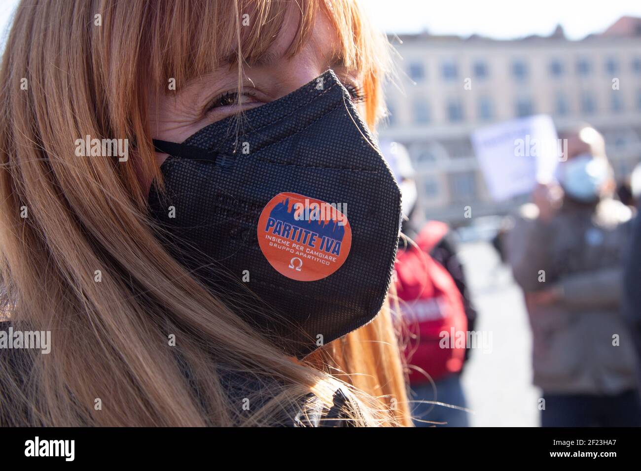 Rome, Italie. 10 mars 2021. Manifestation à la Piazza del Popolo à Rome organisée par l'association 'partite Iva Unite Per Cambiare' à laquelle ont assisté des travailleurs de la TVA de diverses régions d'Italie, en correspondance avec la première grève nationale des numéros de TVA. (Photo de Matteo Nardone/Pacific Press) crédit: Pacific Press Media production Corp./Alay Live News Banque D'Images