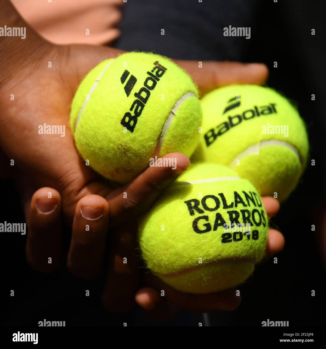 Illustration des balles de tennis pendant la demi-finale de Roland Garros  tennis français ouvert 2018,